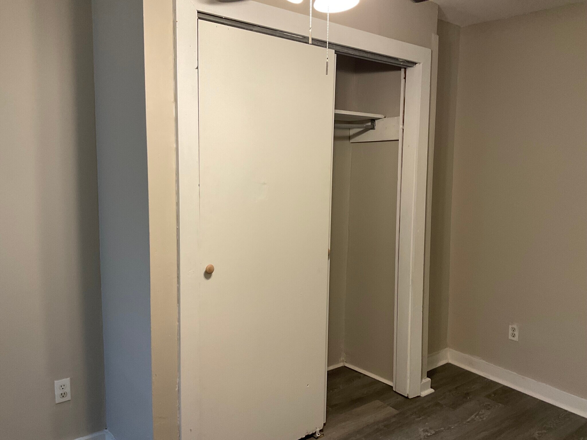 Building Photo - 205 S 58th St