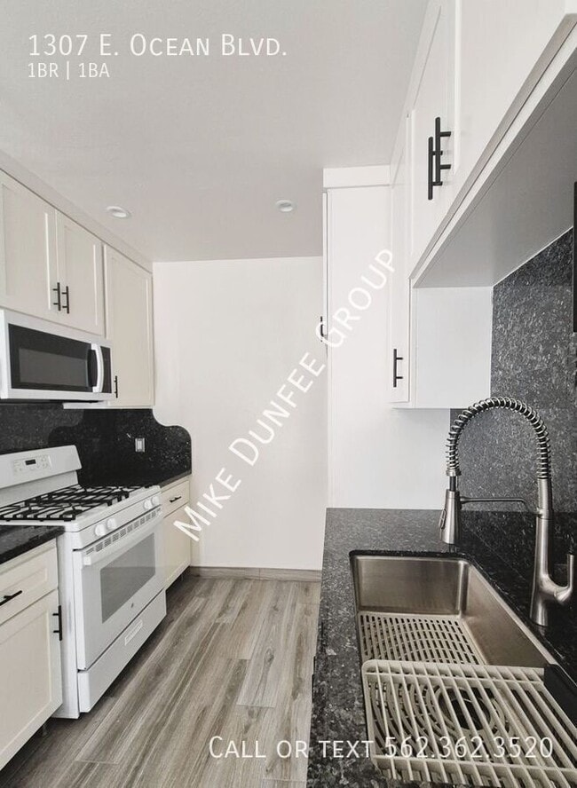 Building Photo - 1307 E Ocean Blvd