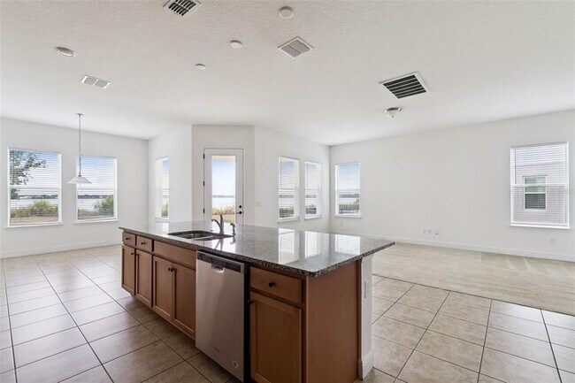 Building Photo - 7530 Alpine Butterfly Ln