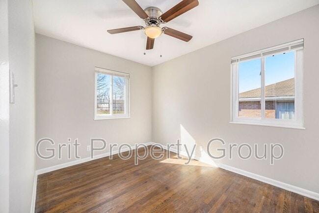 Building Photo - 800 NE 68th St