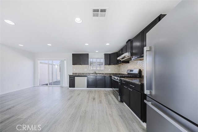 Building Photo - 10501 Cantara St