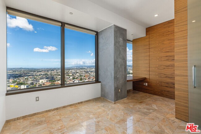 Building Photo - 1100 Wilshire Blvd