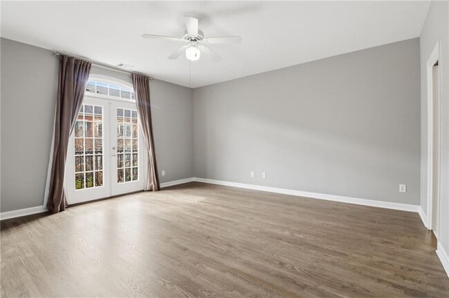 Building Photo - 4738 Ivy Ridge Dr SE