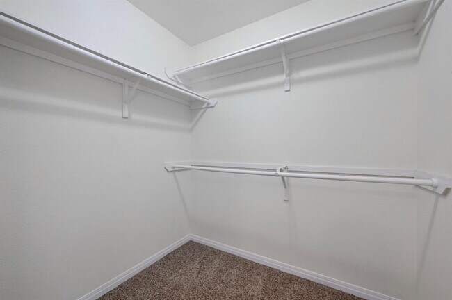 Building Photo - 4204 Bob Wire Rd