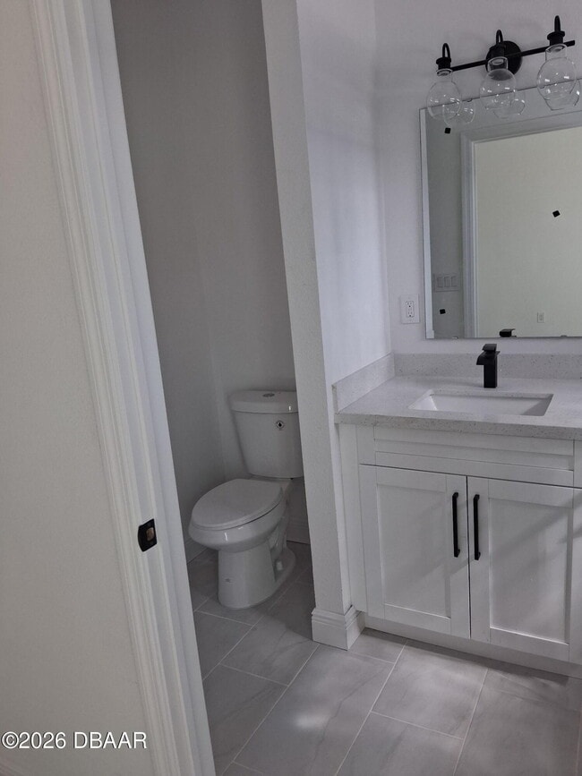 Building Photo - 1621 Illinois St