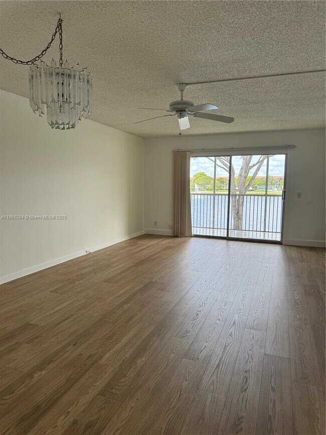 Building Photo - 13101 SW 11th Ct