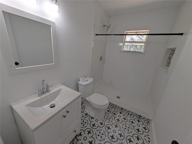 Building Photo - 1608 E New Orleans Ave