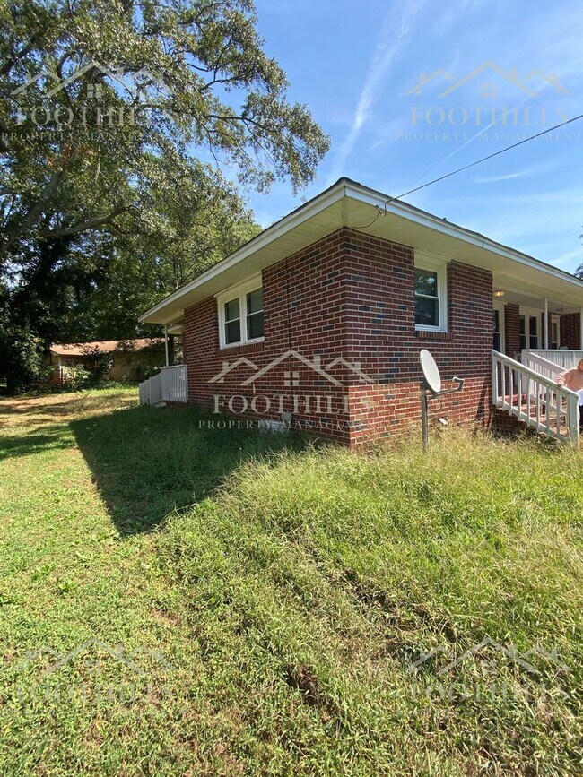 Building Photo - 3315 Berry Ln