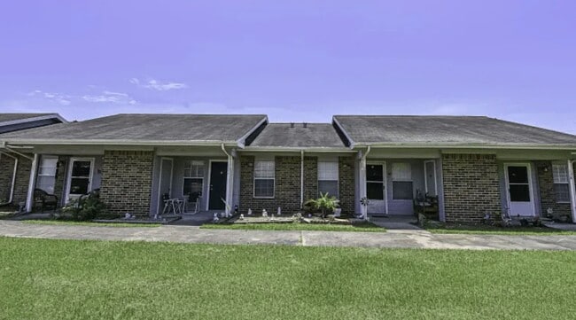 Building Photo - 1800 Avenue H
