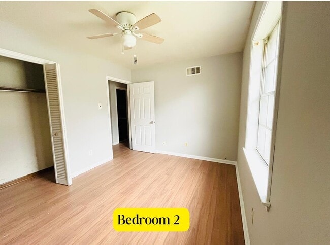 Building Photo - 5057 Gull Rd