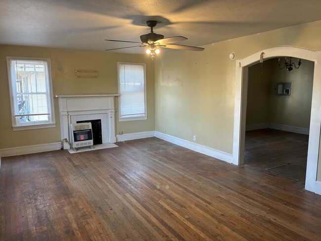 Building Photo - 201 Elmwood Ave