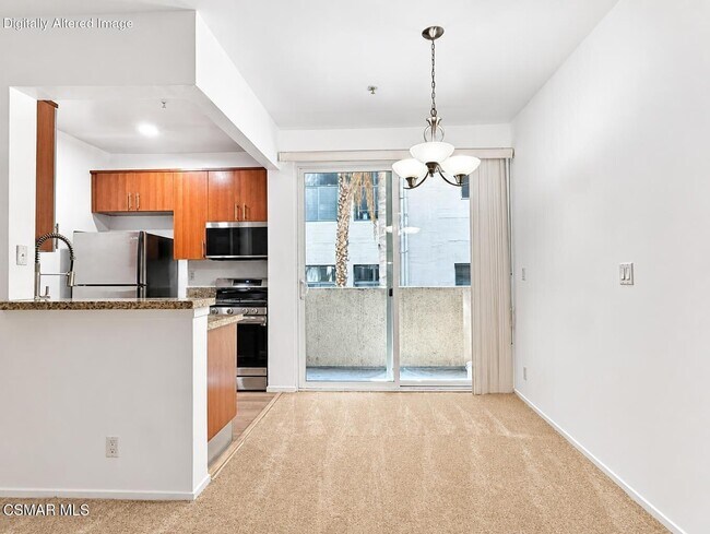 Building Photo - 620 S Gramercy Pl