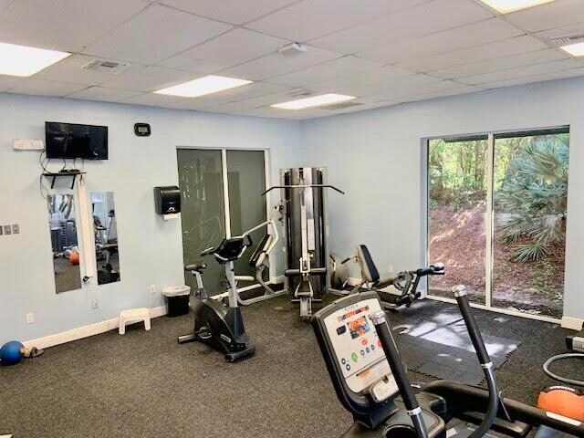 Building Photo - 1150 Town Center Dr