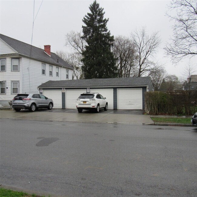 Building Photo - 29 Taylor Ave