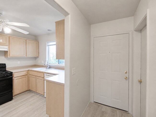Building Photo - 2950 NE Nikki Ct