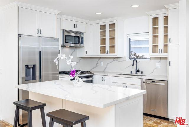 Building Photo - 28711 California 1 Apt #30, Malibu, CA 902...