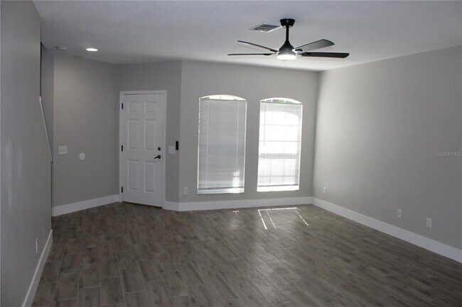 Building Photo - 16111 Stags Leap Dr