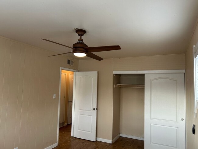 Building Photo - **SPARKS HOME**