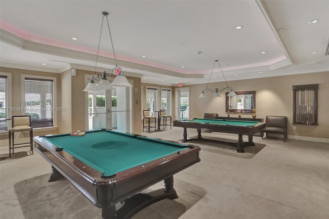 Building Photo - 20000 E Country Club Dr