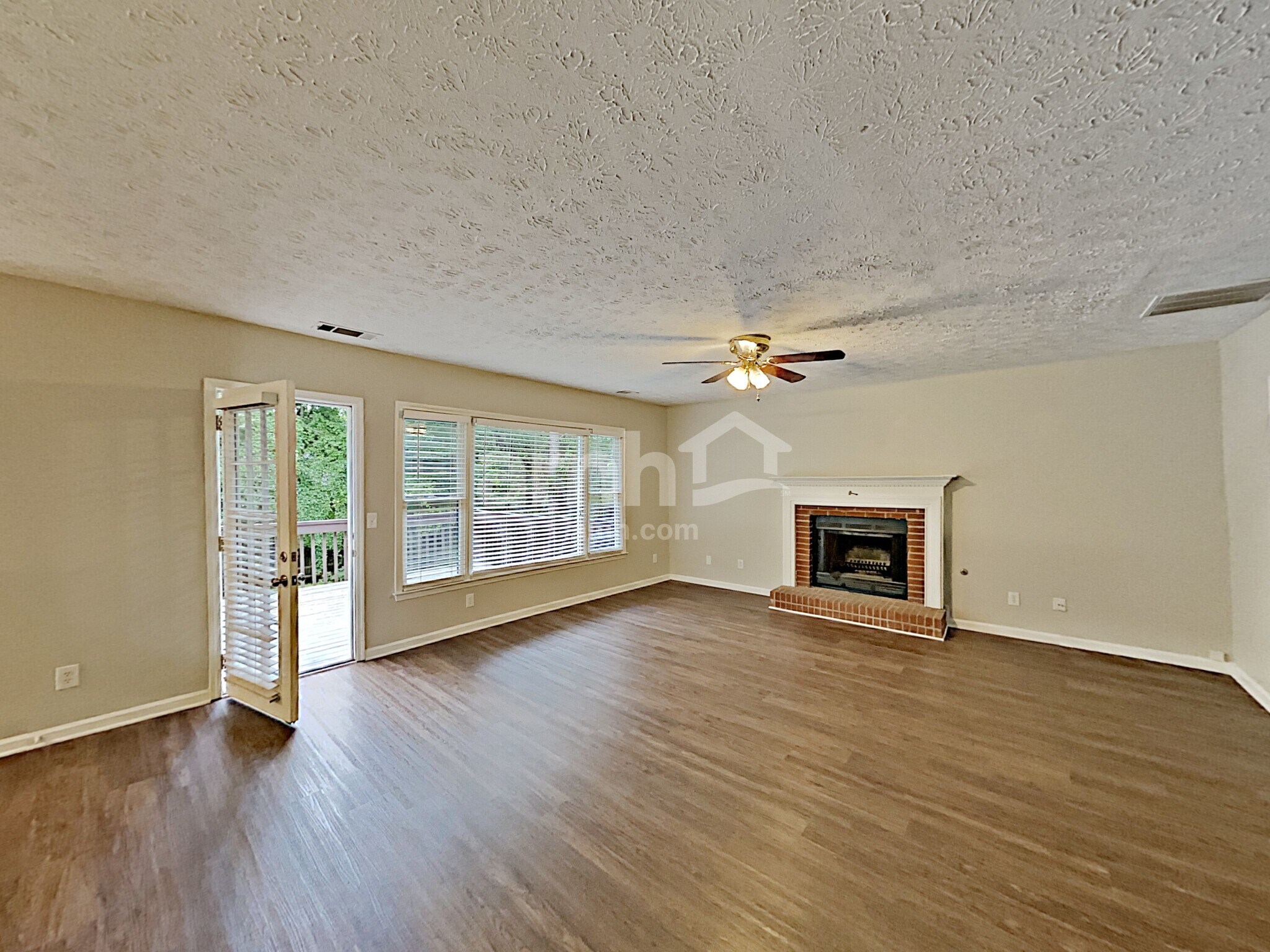 Building Photo - 375 Saybrook Crossing