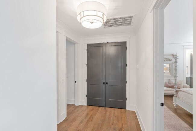 Building Photo - 59 Brookwood Terrace