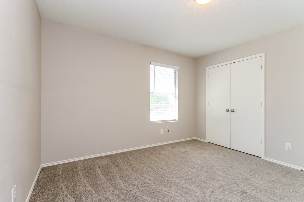 Building Photo - 8750 Gray Fox Ct