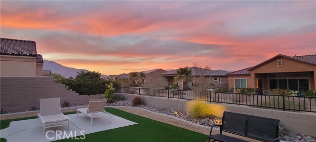 Building Photo - 82 Burgundy