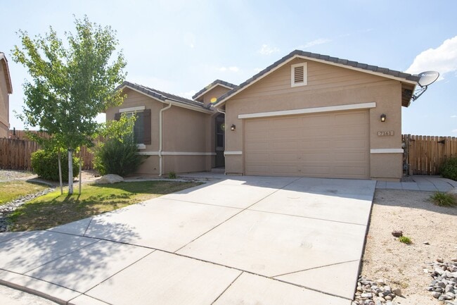 Building Photo - Golden Valley One Story - No pets permitted