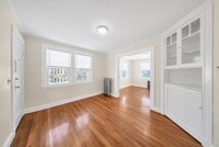 Building Photo - 25 5th Ave