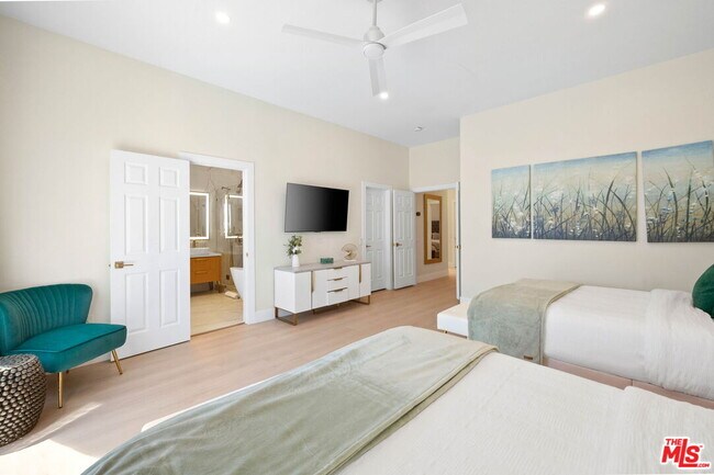 Building Photo - 3260 N Avenida San Gabriel Rd