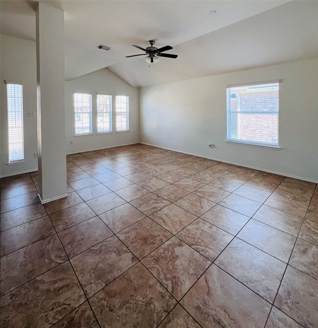 Building Photo - 18531 Windy Village Ln