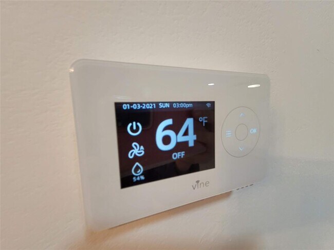 Building Photo - 317 W Houston Ave