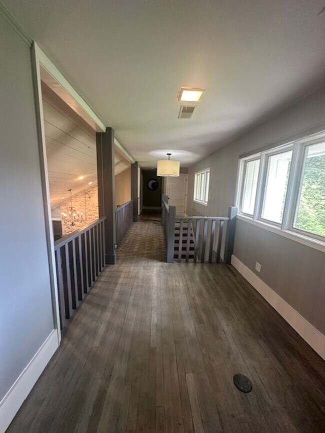 Building Photo - Stunning 5-Bedroom Home in Germantown-Spac...