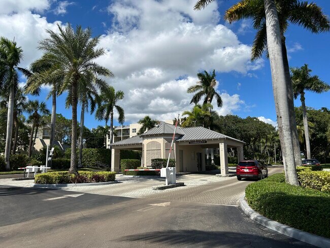 Building Photo - 26 Royal Palm Way