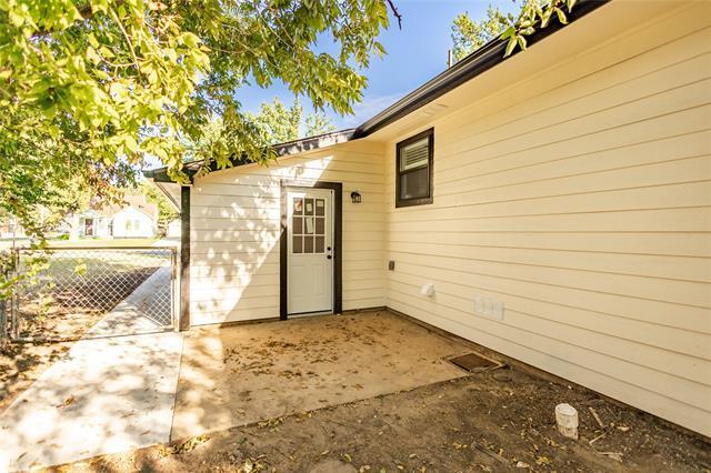 Building Photo - 814 N Harrison Ave
