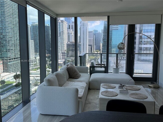 Building Photo - 1451 Brickell Ave