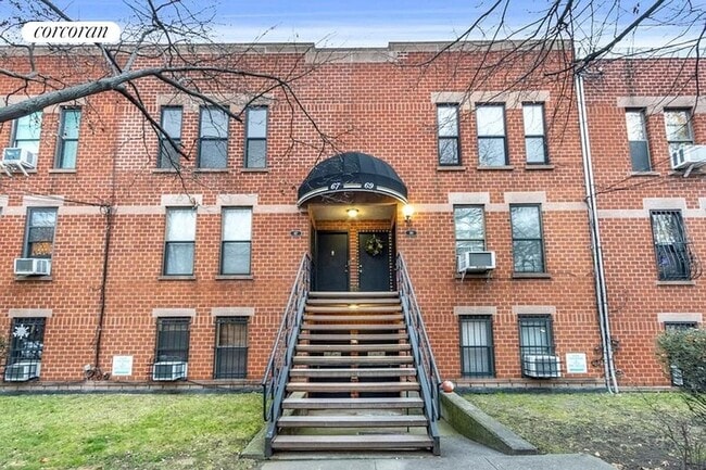 Building Photo - 90 President St