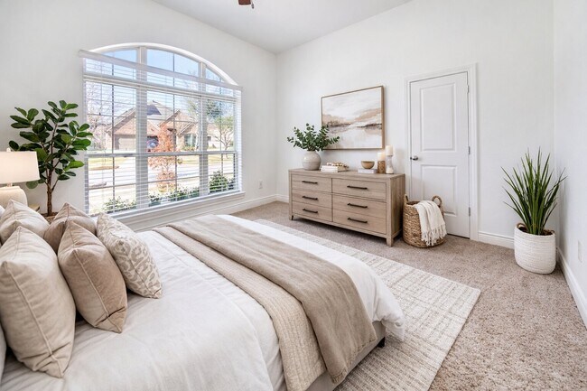 Building Photo - 6614 Rising Hills Ln