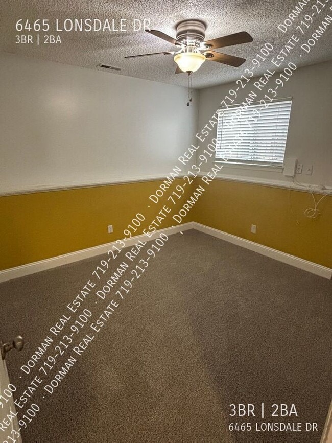 Building Photo - 6465 Lonsdale Dr