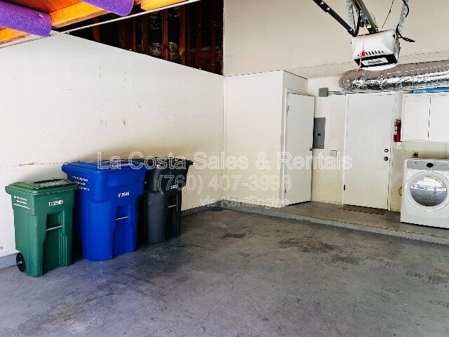 Building Photo - 2204 Plaza De Las Flores Plz