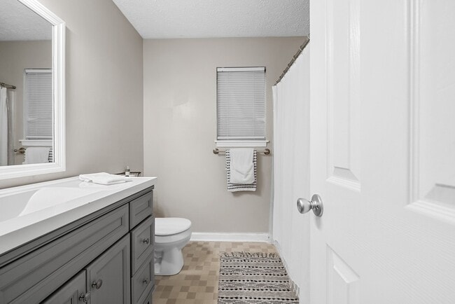 Building Photo - 401 Pacific Ave