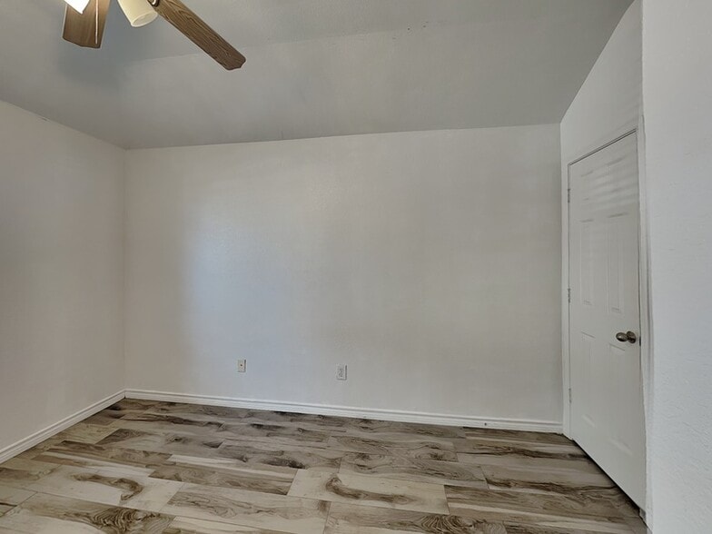 Building Photo - 4313 Red Clover Ln