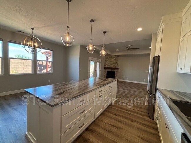 Building Photo - 1792 W 150 S