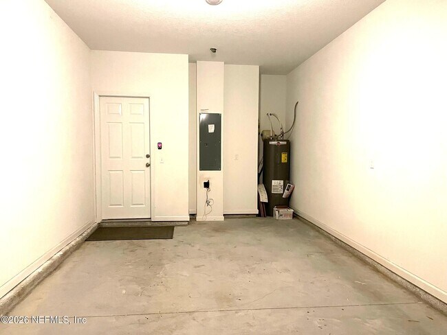 Building Photo - 106 Ridge Lake Rd