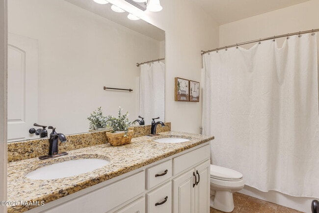 Building Photo - 225 Woodhaven Rd