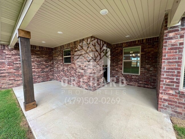 Building Photo - Tontitown- Single-Family Home- Beautiful Mayberry Plan