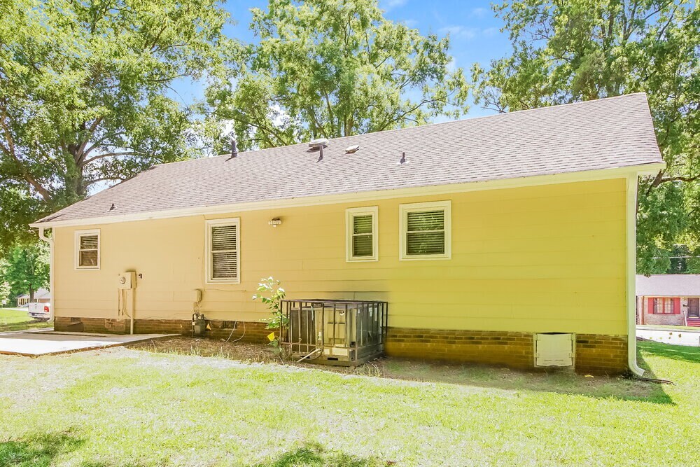 Building Photo - 6725 Barrington Dr