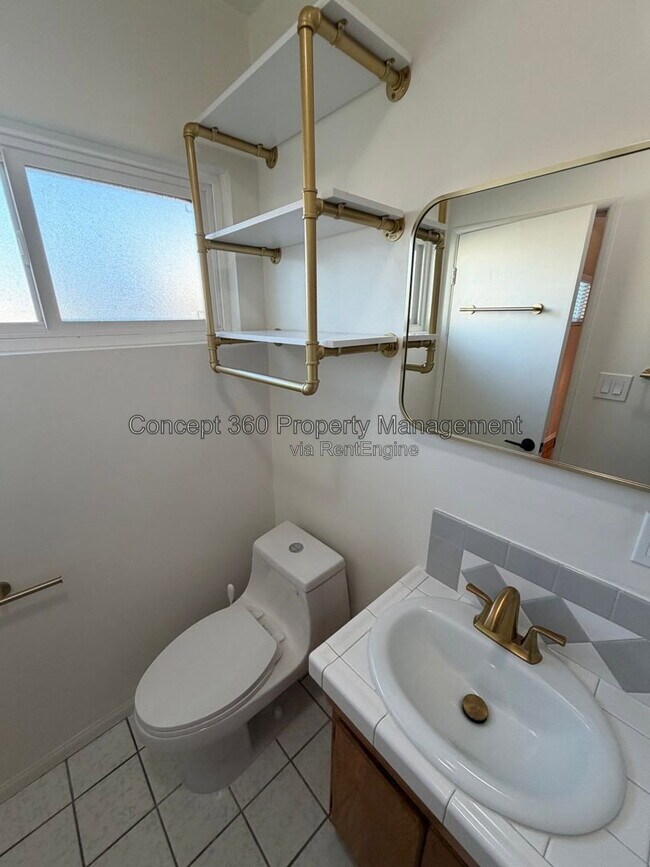 Building Photo - 3610 W 230th St