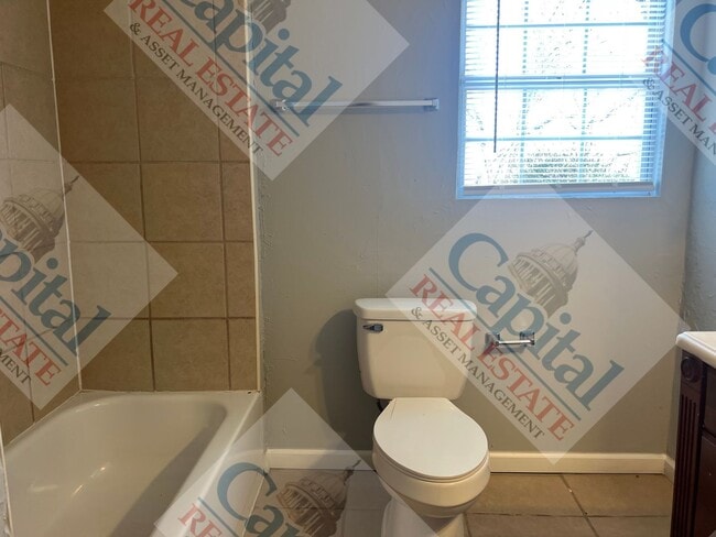 Building Photo - Take the Key!!!