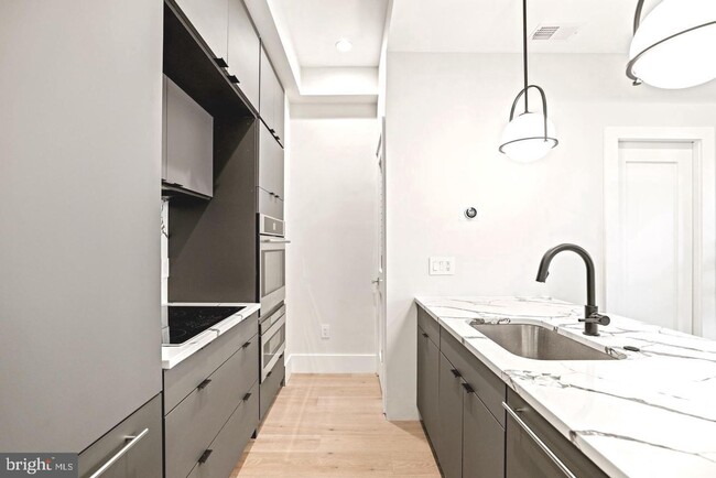 Building Photo - Absolutely Incredible, Light-Filled 2 Leve...